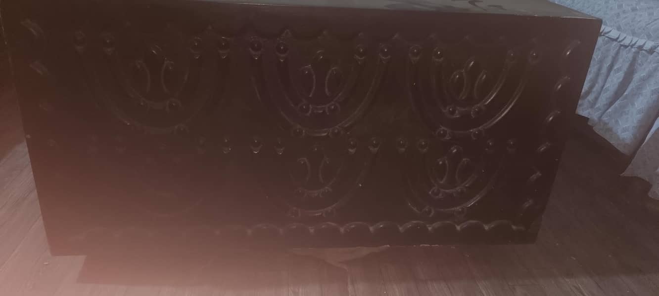 Sofa with table set 0