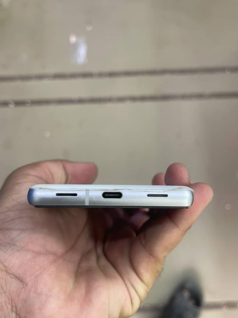 Google Pixel 7a 4