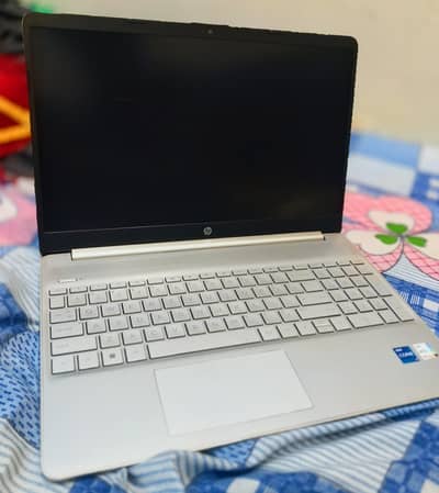 HP 15s 12th Generation Core i7 Window 11