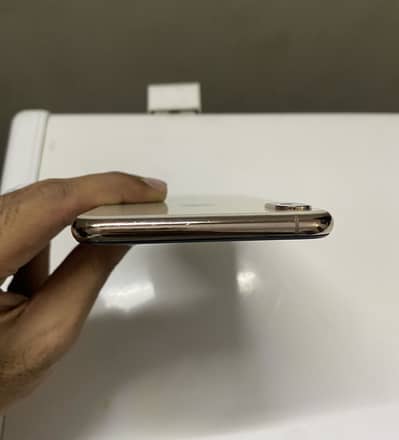Iphone xs max 64gb Pta approved