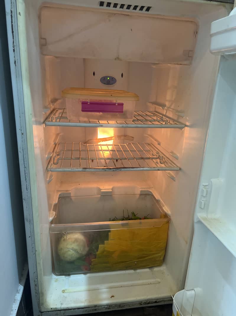 FRIDGE 2