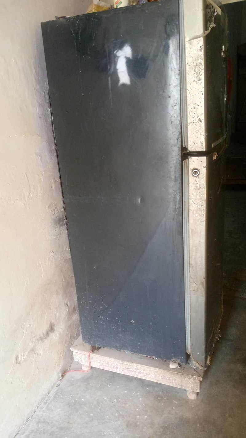refrigerator 8