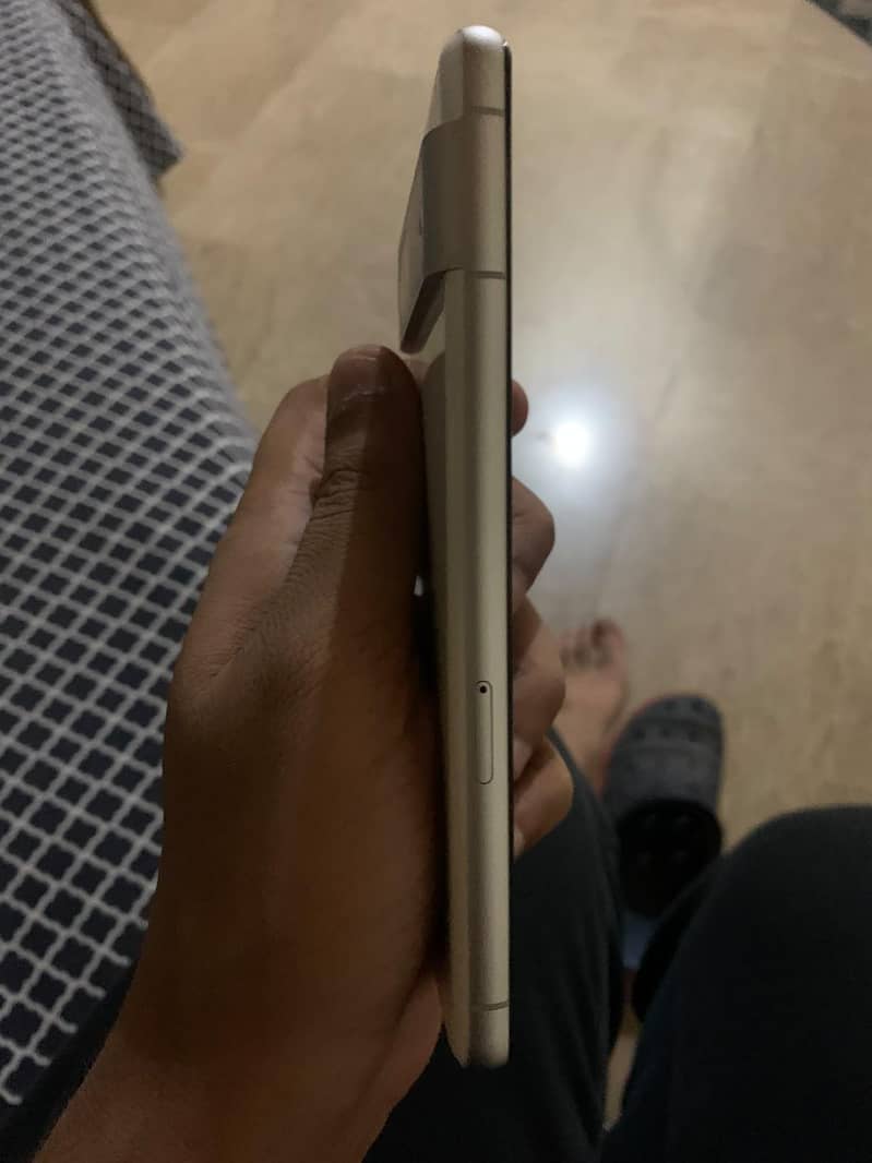 Google Pixel 7 5