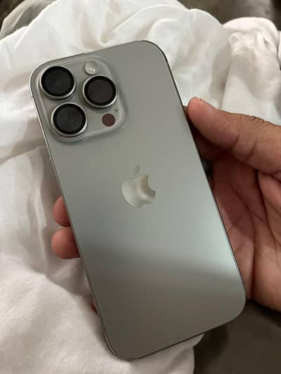 Apple iPhone 16 Pro