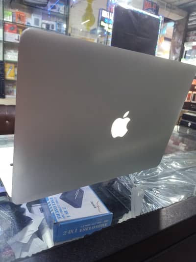 apple 2013 4:128
