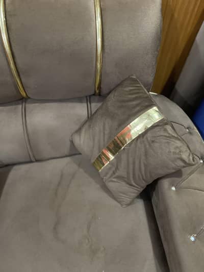 New 5 Seater Sofa For Sell