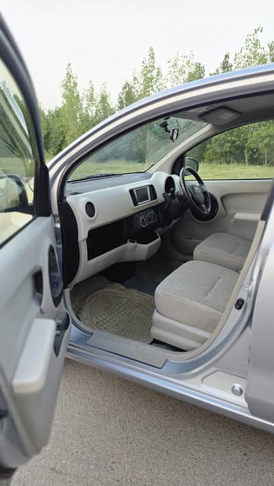 Toyota Passo 2013