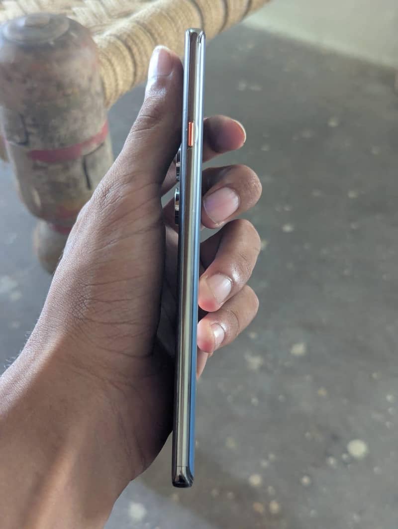 Tecno CAMON 40 Pro 5