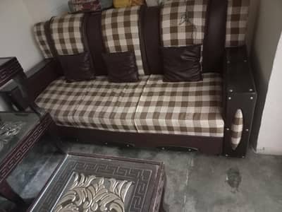 5 seater sofa with 3 table urgent sale