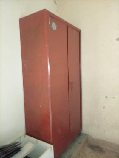 metal Almirah for sale