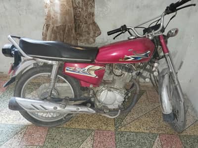 United 125cc Motorcycle 2022 | Kohat Registered | Original Documents