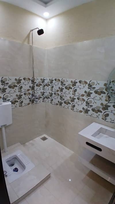 Beutiful house for sale 5marla