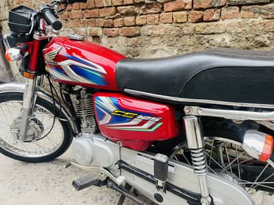Honda CG 125 Model 2022 Genuine Condition Complete Documents Clear 125