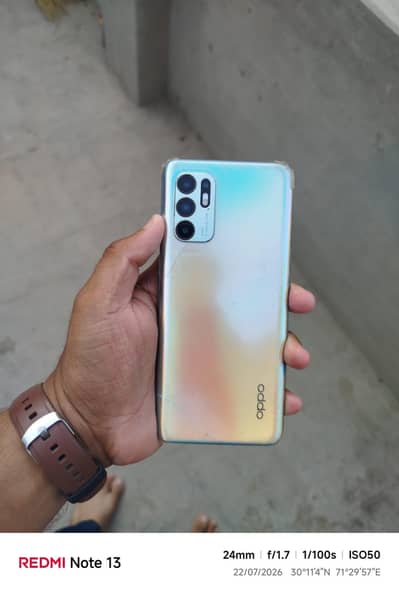 OPPO Reno6