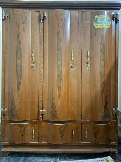 Wardrobe/Almira