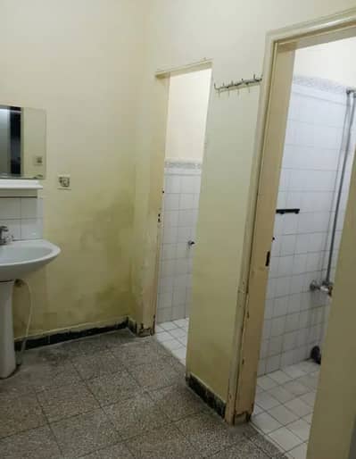 G-11 Flat for rent D tape out class fast floor
