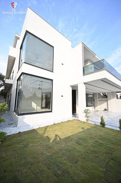 Ideal location solid construction