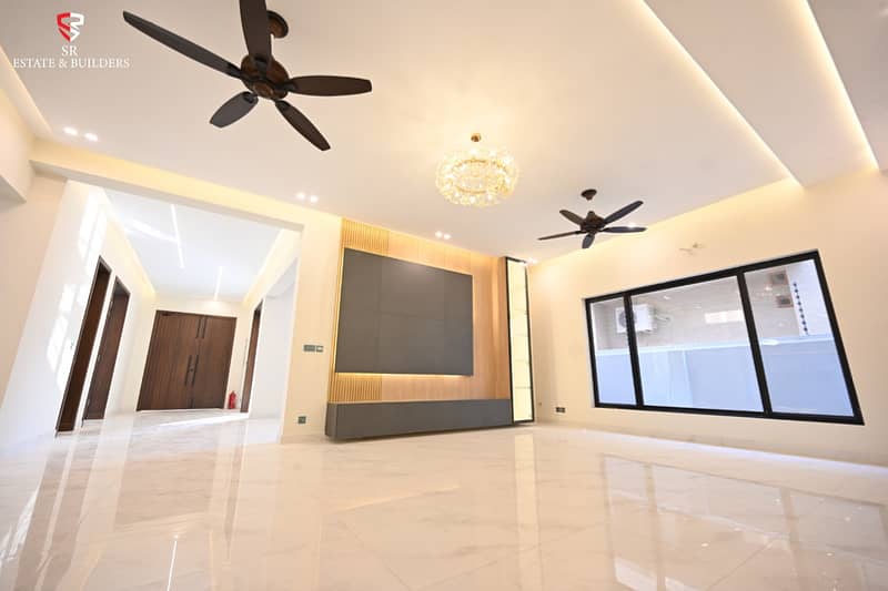 Ideal location solid construction 3