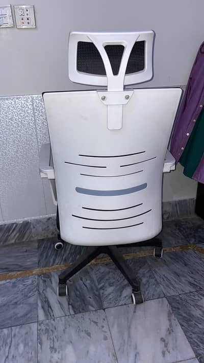 Gaming chair
