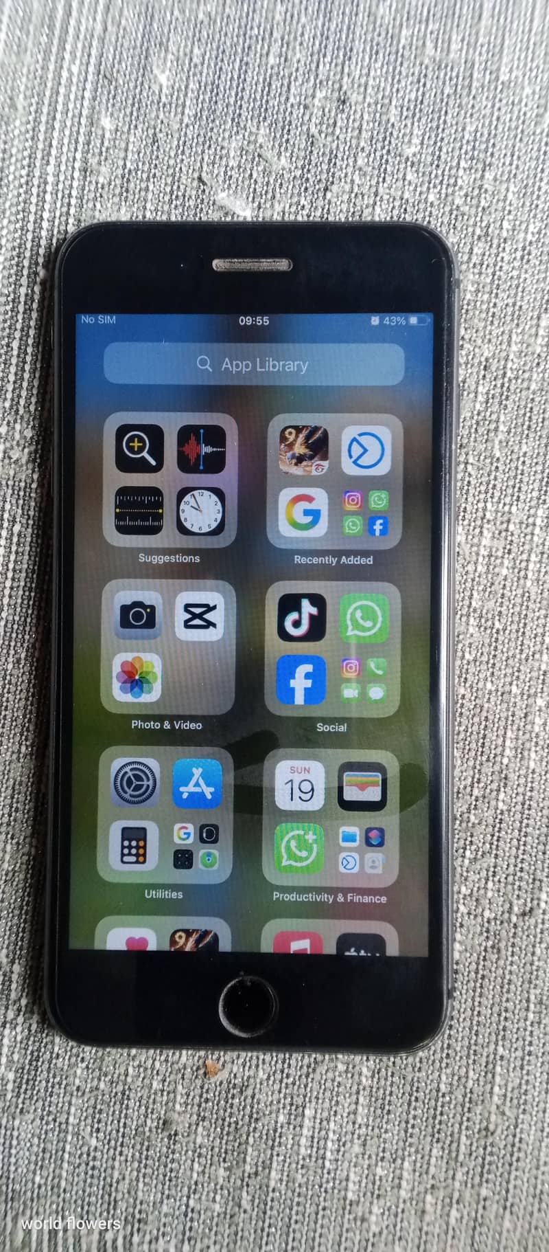 Apple iPhone 8 Plus 1