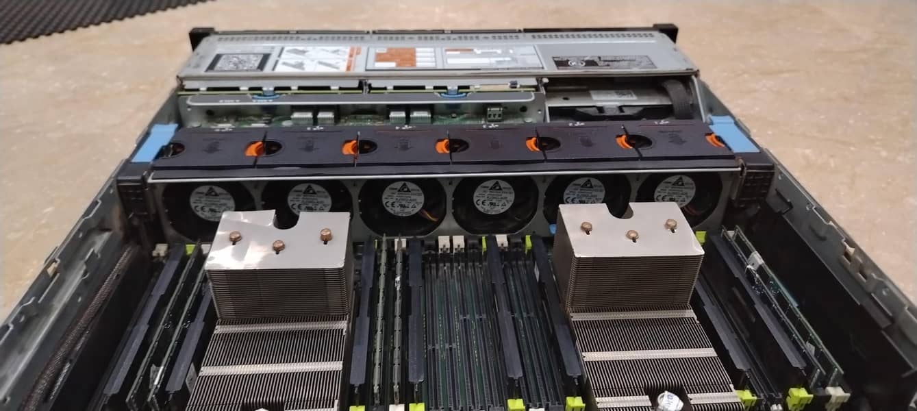 Dell PowerEdge R720 6