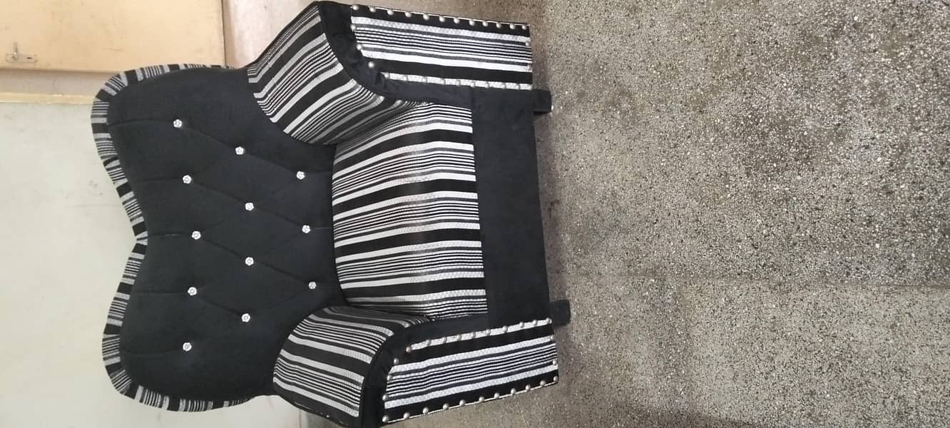 good condition so 4