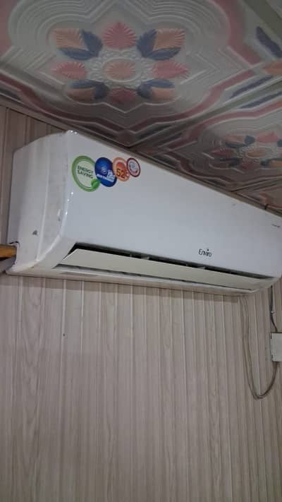 Enviro 1.5 Ton Inverter AC | Gas Thori Kam | Service Required