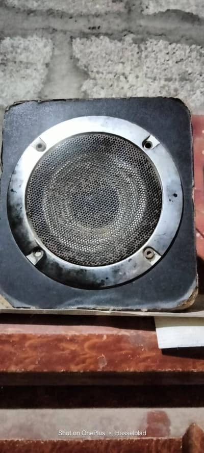 4 inches speaker