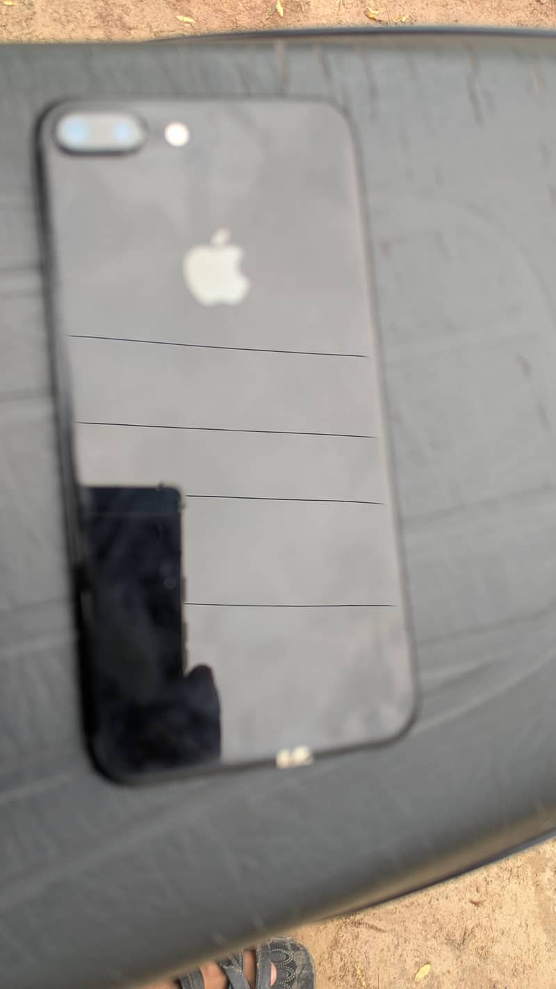 Apple iPhone 7 Plus 4