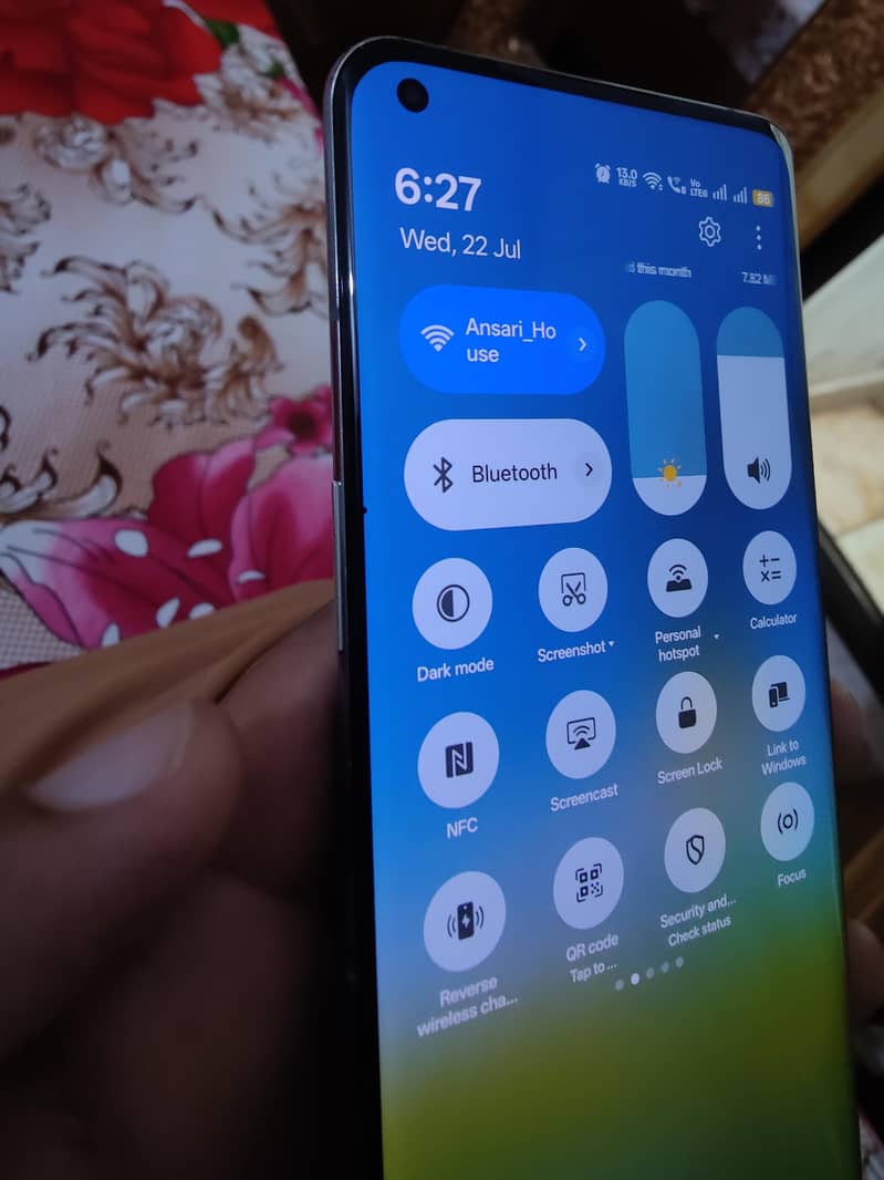 One Plus 10 Pro 6