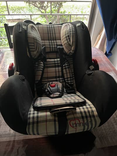 2-IN-1 BABY CARRIER & CAR SEAT – NEWBORN TO 18 MONTHS