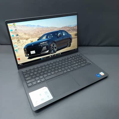 Dell Inspiron 15 3520 – Core i7 12th Gen | 8GB RAM | 512GB NVMe SSD |