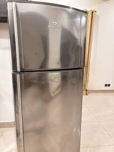 DAWLANCE 9188 WB-HZ refrigerator in full 9/10 condition