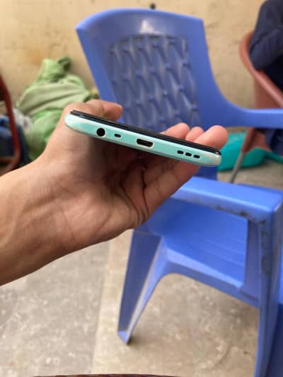 OPPO A31 with box
