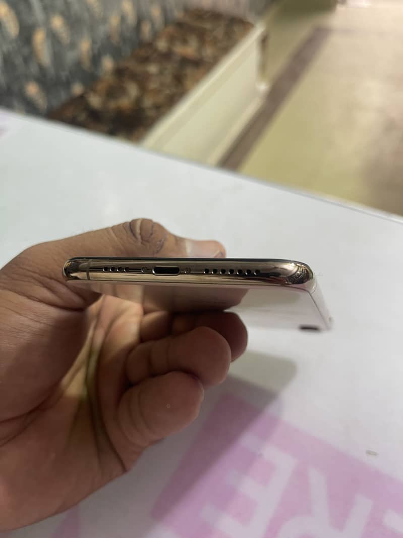 Iphone xs max 6