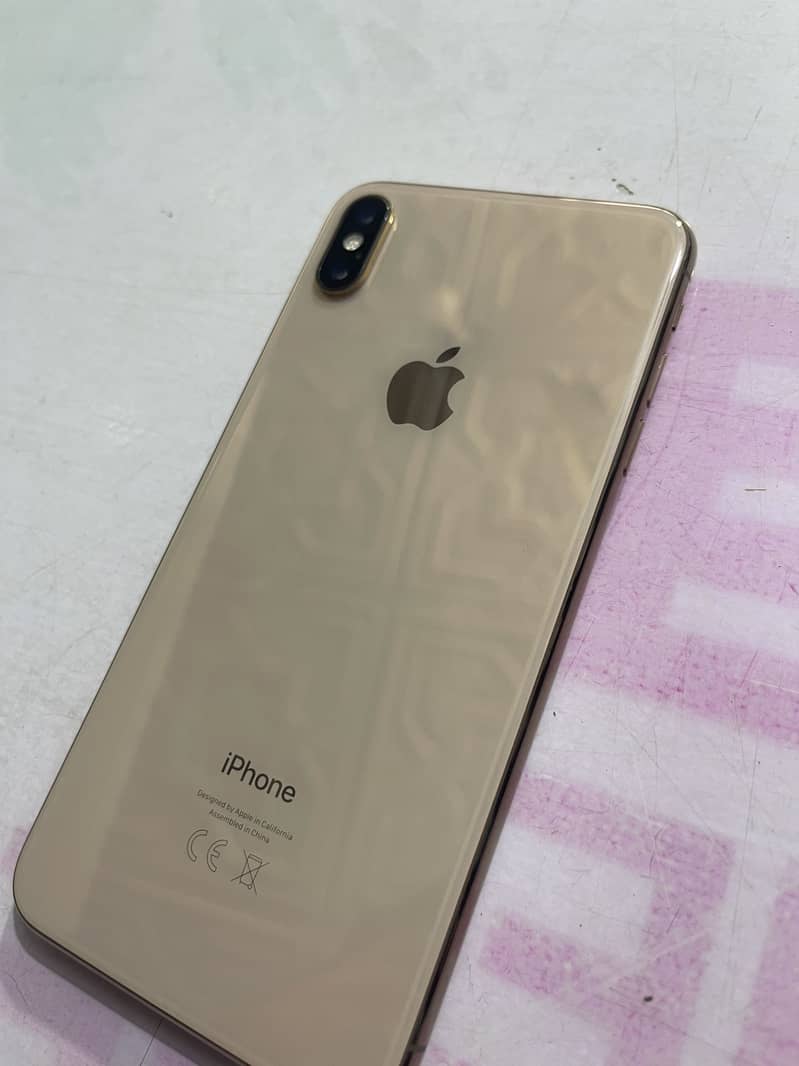 Iphone xs max 8