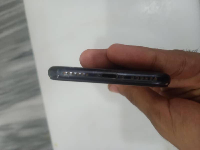 Apple iPhone SE 6