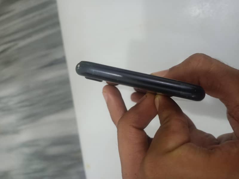 Apple iPhone SE 8