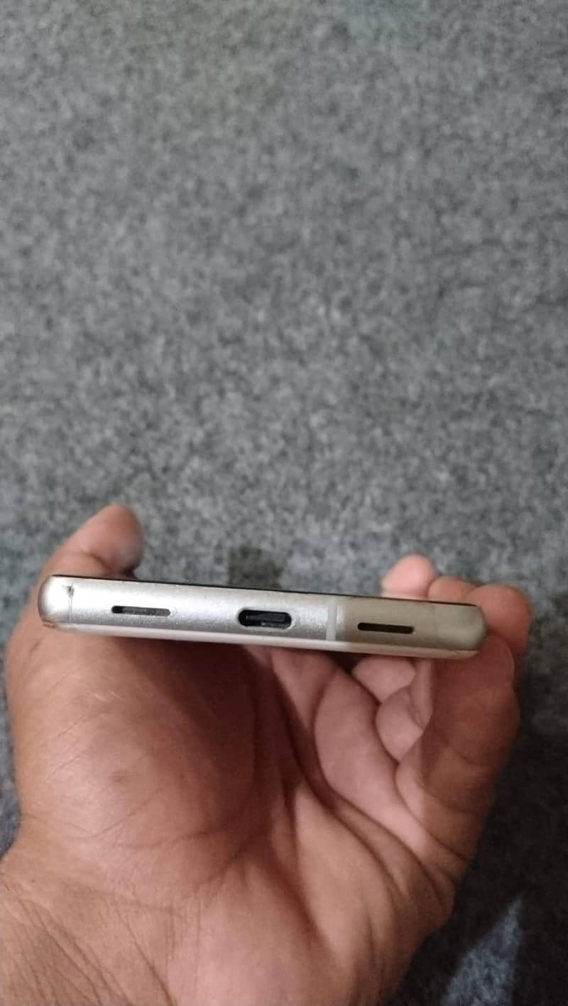 Google Pixel 7a 1