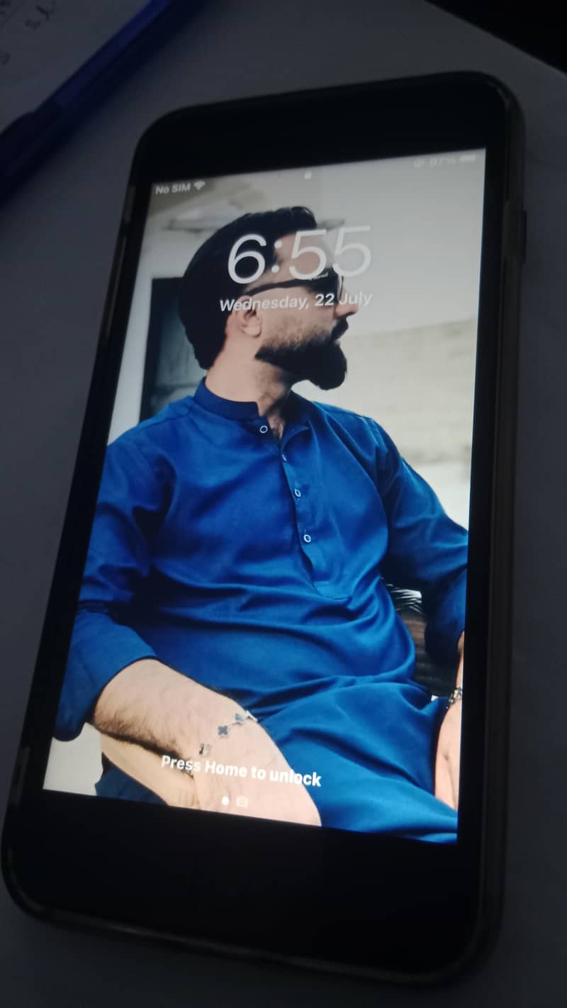 Apple iPhone 7 Plus 1