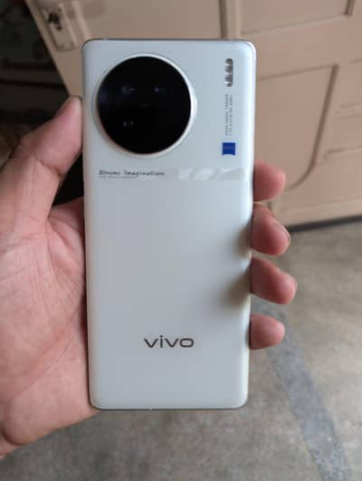 Vivo X90s