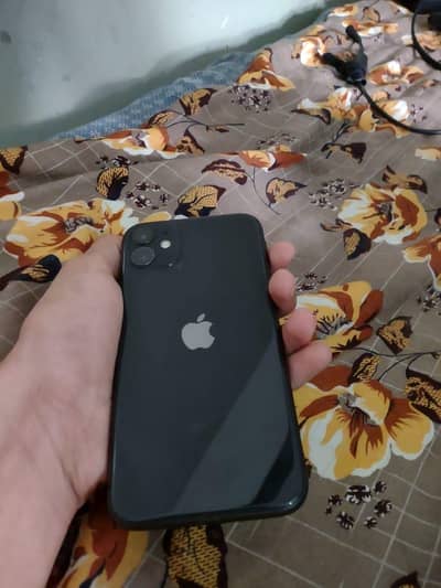 Apple iPhone 11 non pta smooth condition