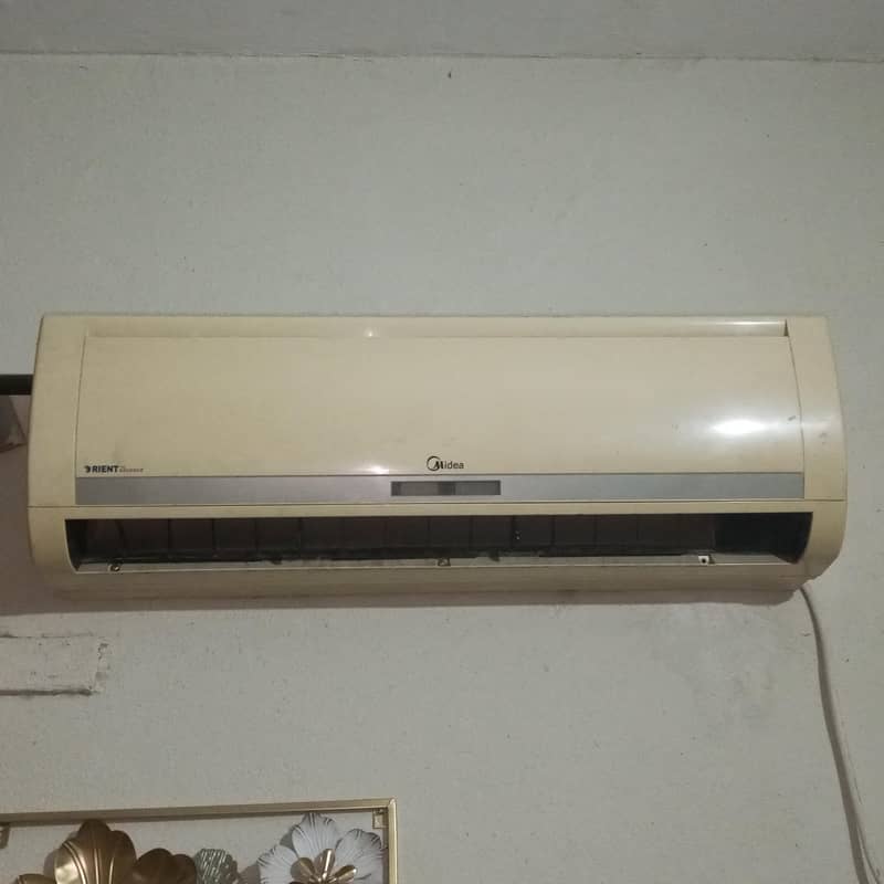 Split AC 0