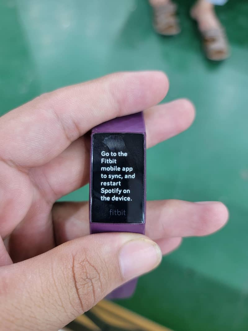 FITBIT CHARGE 4 2