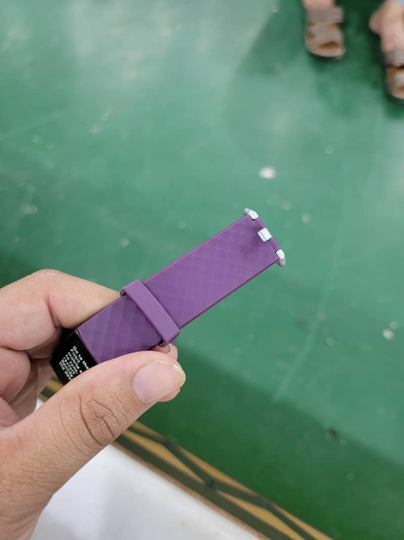 FITBIT CHARGE 4 7