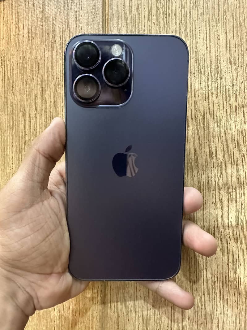 iPhone 14 Pro Max 2