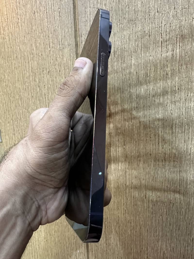 iPhone 14 Pro Max 3