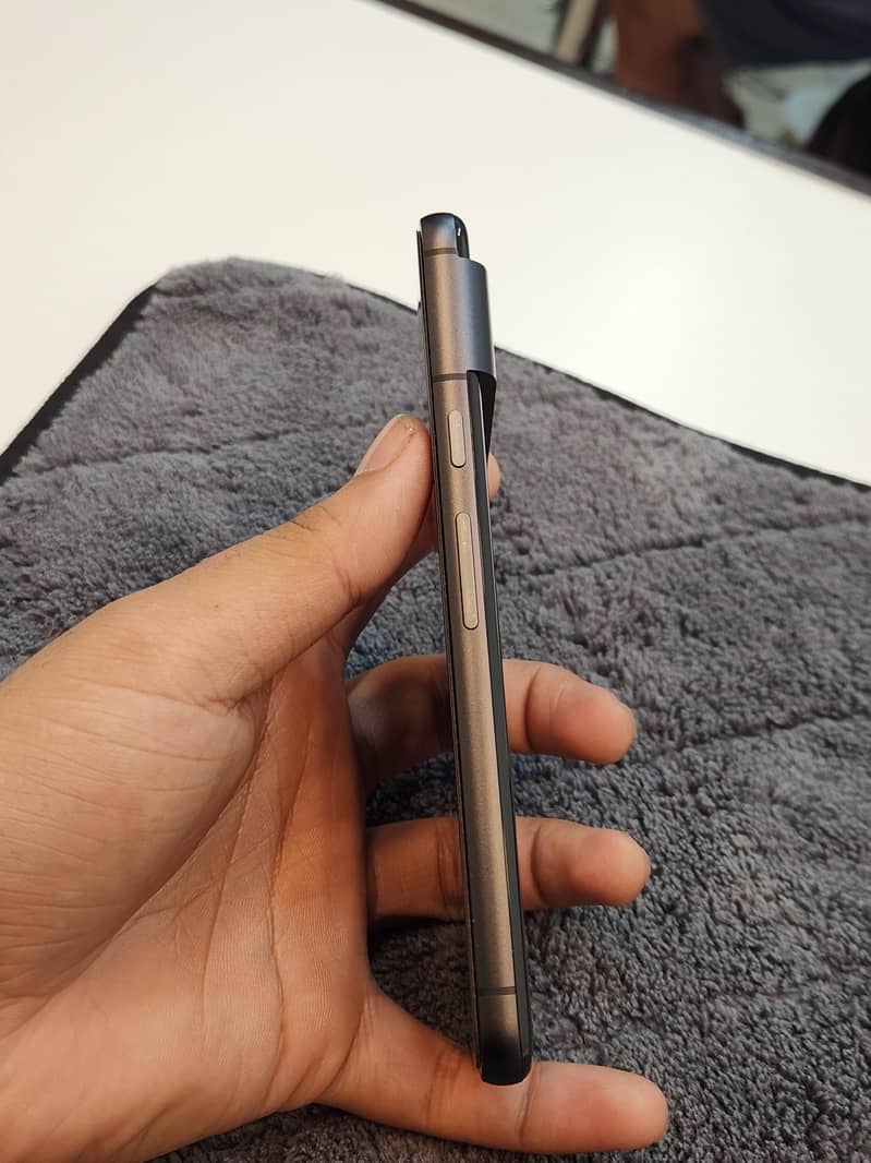 Google Pixel 8 3