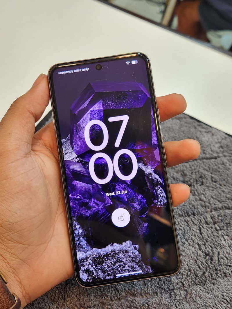 Google Pixel 8 5