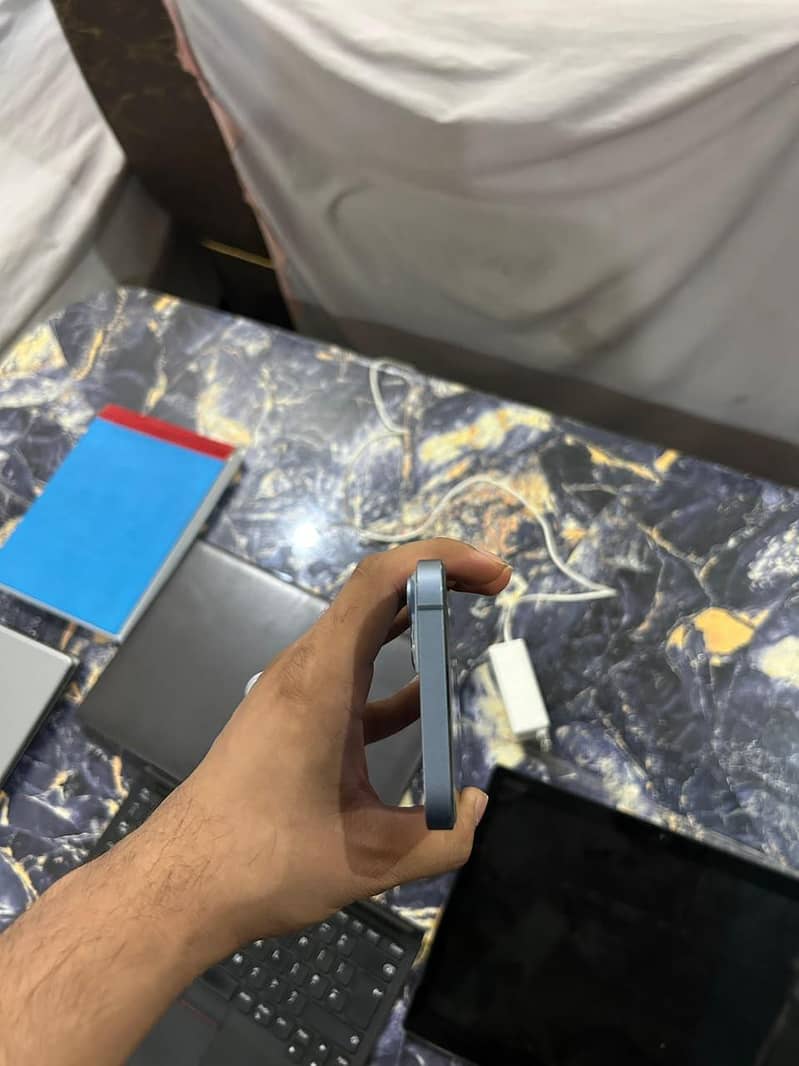 Apple iPhone 14 plus 4